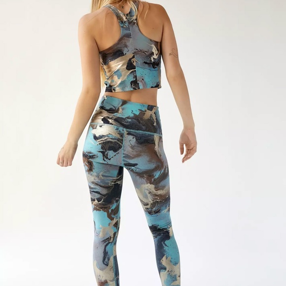 Beyond Yoga Marble Powershine High Waisted Midi Legging - Picture 2 of 7